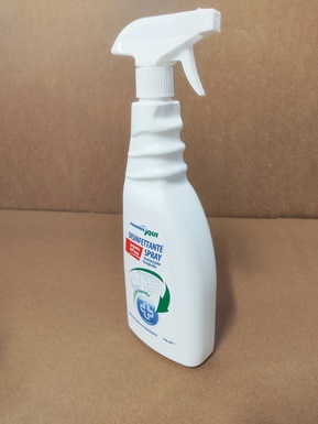 DISINFETTANTE SPRAY SUPERFICI 750ML P.M.C. ALCOOL 70% PHARMAQUI